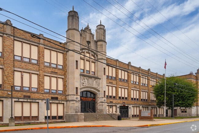 Beaver Falls Middle School boasts a student-teacher ratio of 13 to 1.