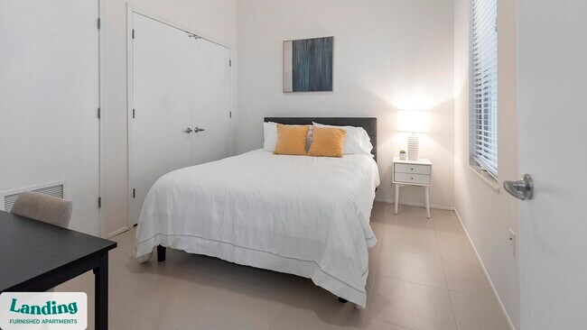 99 S Front St unit B02, Memphis, TN 38103 - photo 5