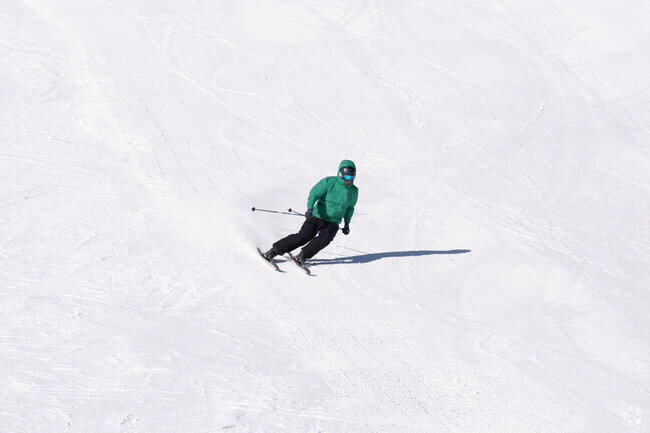 Just 100 miles from Rawlins, Snowy Range Ski Area offers fresh powder and scenic slopes.