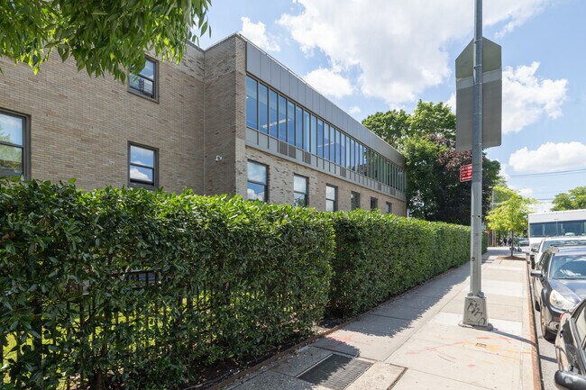 Carl C. Icahn Charter School in The Bronx is well known in New York City.