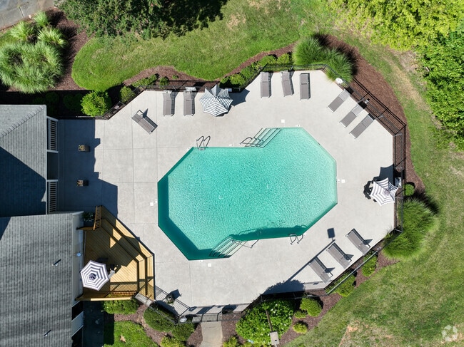 Sedgefield, Winston-Salem, NC 27104 - photo 5