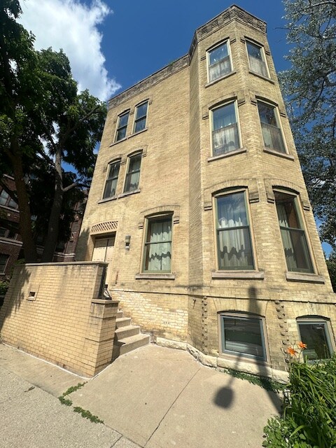802 N Van Buren St Unit 1st Floor, Milwaukee, WI 53202