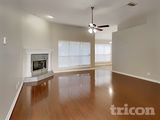 838 Poydras Ln W, Jacksonville, FL 32218 - photo 2