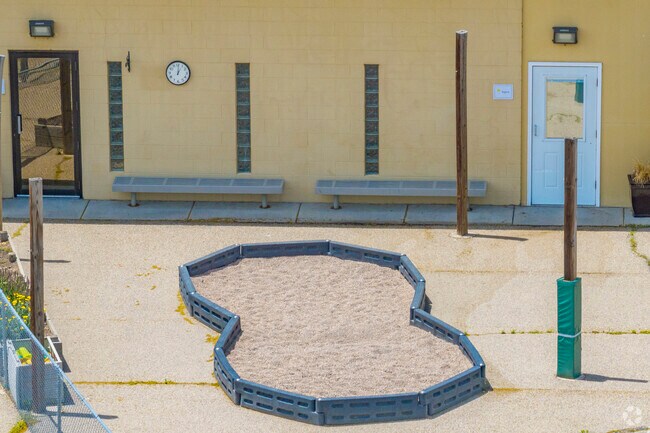 St. Vrain Community Montessori School is a Charter Elementary & Middle School in Longmont, CO.