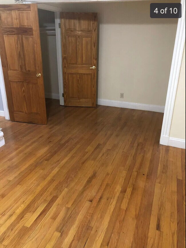 378 Riverway unit 1, Boston, MA 02115 - photo 3