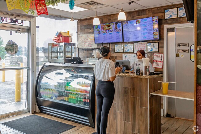 Far Oaks residents can choose from many different forms or eateries.