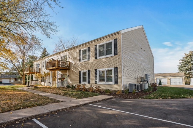 1551 Namekagon St, Hudson, WI 54016 - photo 2