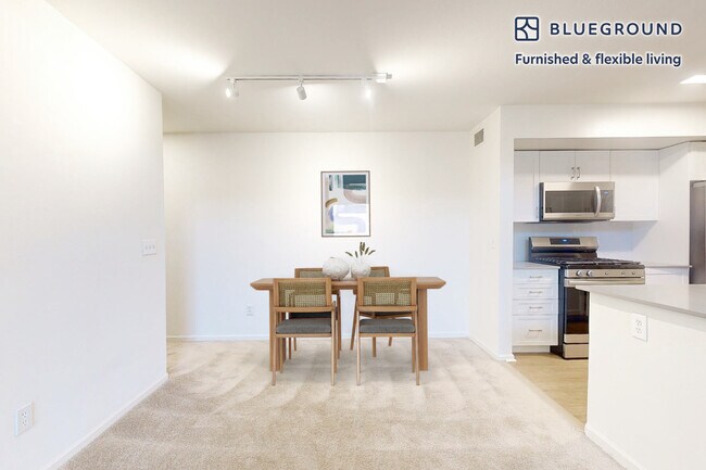 313 Avalon Cir unit FL2-ID2745A, Smithtown, NY 11787 - photo 5