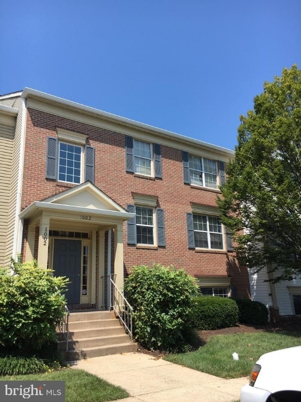 1002 Foxhunt Terrace NE, Leesburg, VA 20176