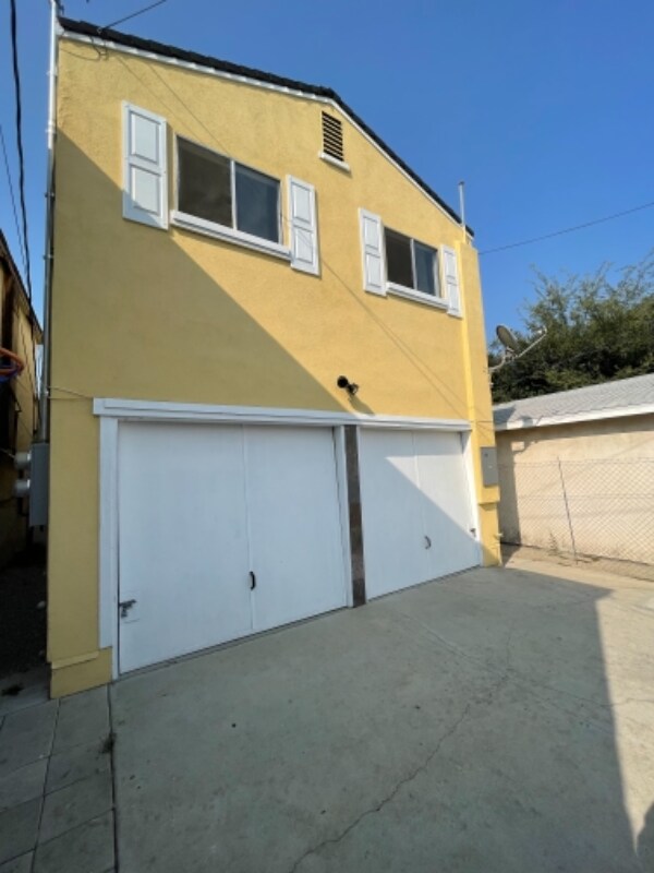 6670 1/2 E Olympic Blvd, East Los Angeles, CA 90022