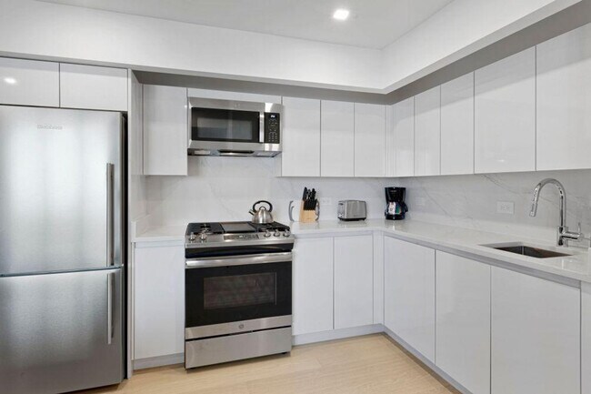 225 Rector Place unit ID1359238P, New York, NY 10280 - photo 3
