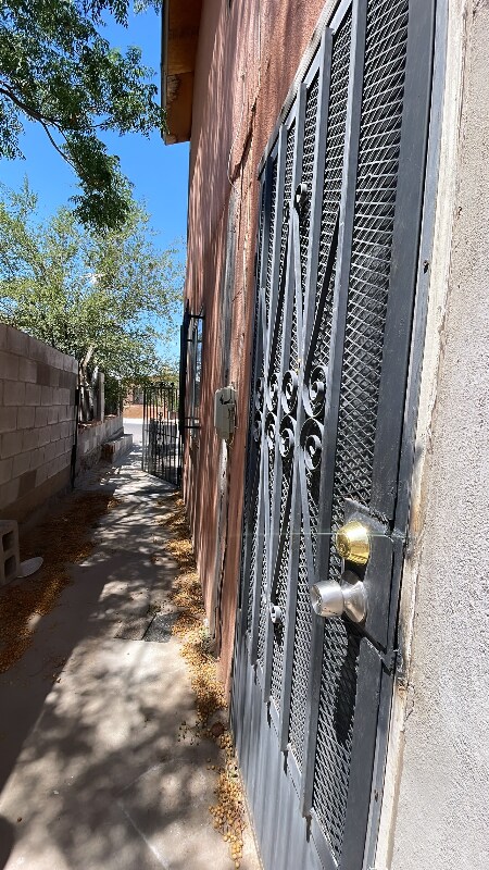 213 5th St unit 2, Sunland Park, NM 88063 - photo 2