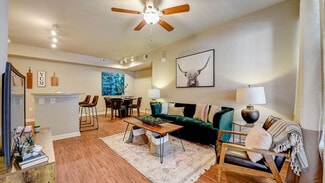 8101 Shin Oak Dr, Live Oak, TX 78233