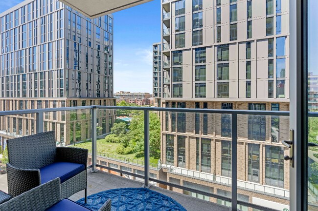 5 S Green St, Chicago, IL 60607 - photo 5