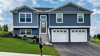 10 Cheltenham Ln, Carlisle, PA 17013