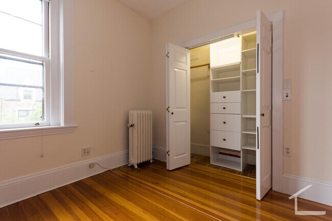 16 Garrison Rd unit 2, Brookline, MA 02445 - photo 5