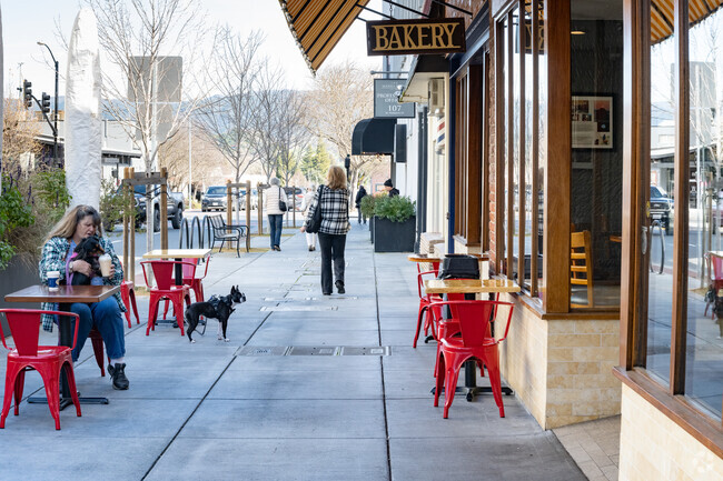 Head to downtown Ukiah for shops and restaurants even your pup will enjoy.
