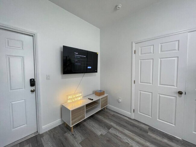 29 Oviedo Ave unit ID1056534P, Coral Gables, FL 33134 - photo 4