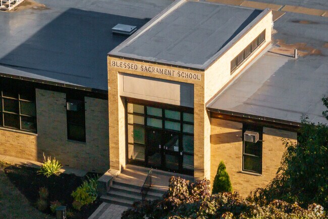 Blessed Sacrament School is located in Holyoke.
