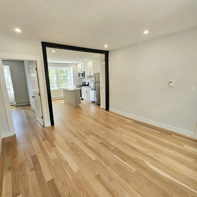 23 Roberts St unit 1, Brookline, MA 02445 - photo 4