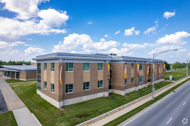 Kickapoo High School students have access to a wide range of extra curricular activities.