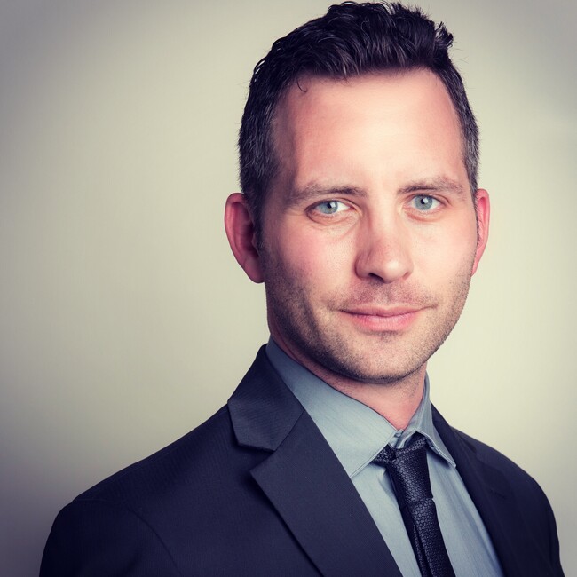 Agent Photo