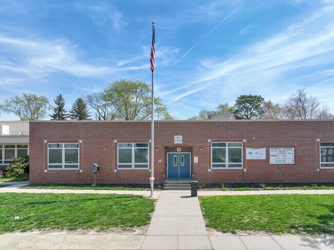 G. Austin Schoenly Elementary School is for grades PK to 1 in Spotswood.