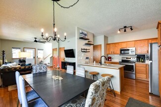 2762 Irving Ave, Iowa City, IA 52246