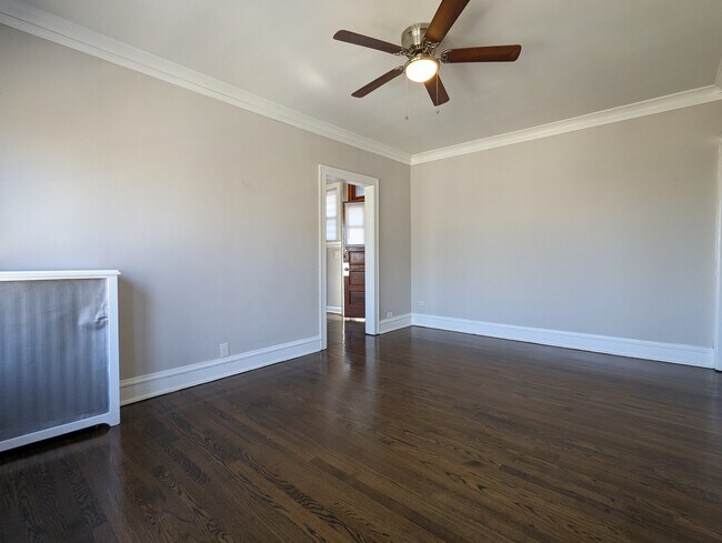 1835 W Winona St unit 5075-1, Chicago, IL 60640 - photo 5
