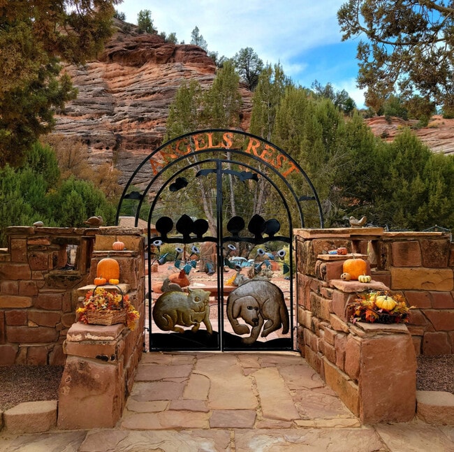 523 W Vance Dr unit ID1249895P, Kanab, UT 84741 - photo 6