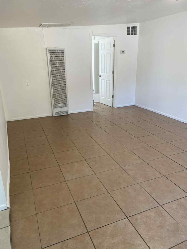 3326 N Fontana Ave unit B, Tucson, AZ 85705 - photo 4