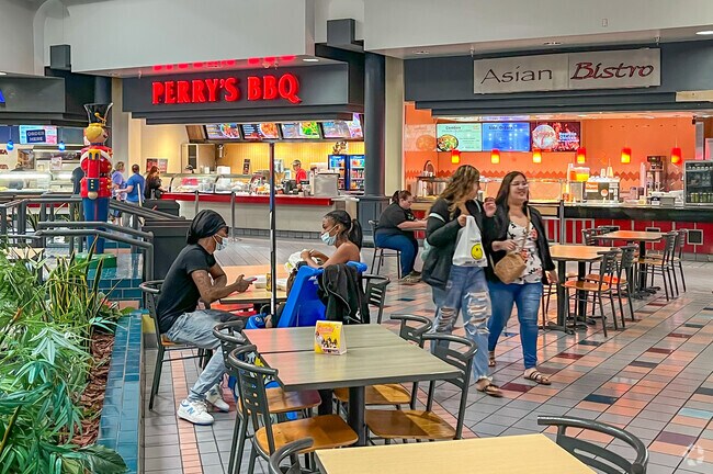 While shopping, Kathleen residents can grab a bite in Lakeland Square Mall Food Court.