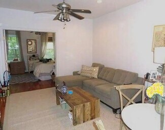 229 W 16th St Unit 2D, New York, NY 10011