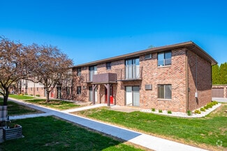 1363 Mesa Dr, Green Bay, WI 54313