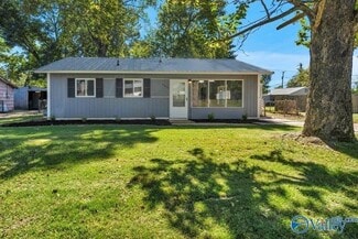 1702 Wakefield Dr NE, Huntsville, AL 35811