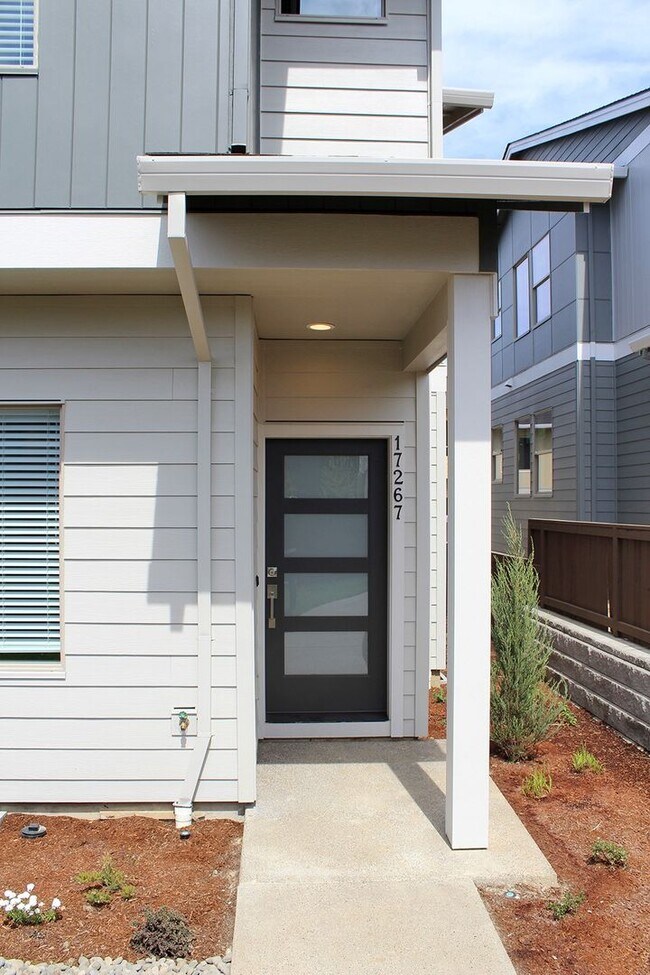 17267 SE Cuyahoga Way, Happy Valley, OR 97089