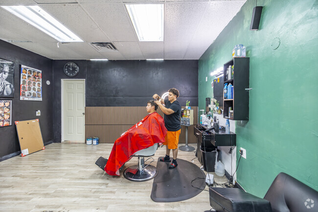 At GoodFellas Barber Lounge near Sunset Villa, skilled barbers deliver sharp styles and clean fades that leave clients looking their best.
