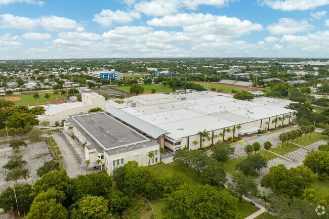 Overview of the Deerfield Beach High School building.