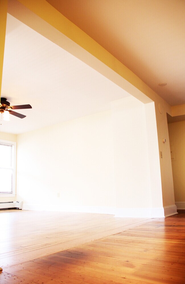 48 N Champlain St unit 1, Burlington, VT 05401 - photo 6