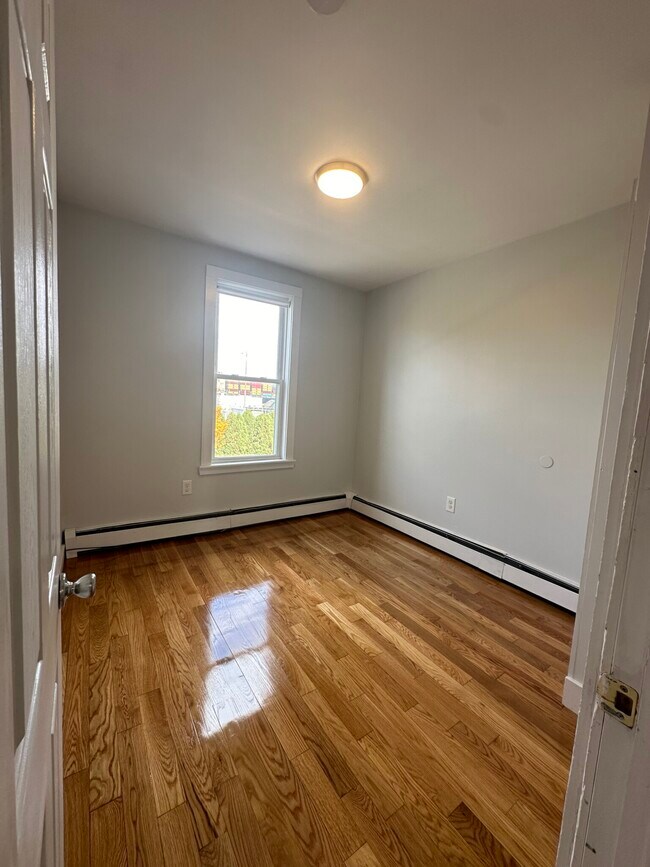 857 E 1st St unit 3, Boston, MA 02127 - photo 6