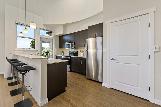 Core 83 Apartments, Redmond, WA 98052 - photo 3