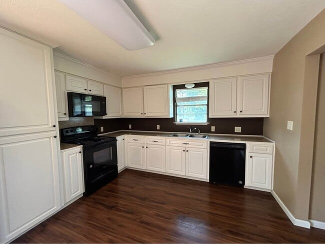 821 Lebleu Rd, Lake Charles, LA 70607 - photo 2