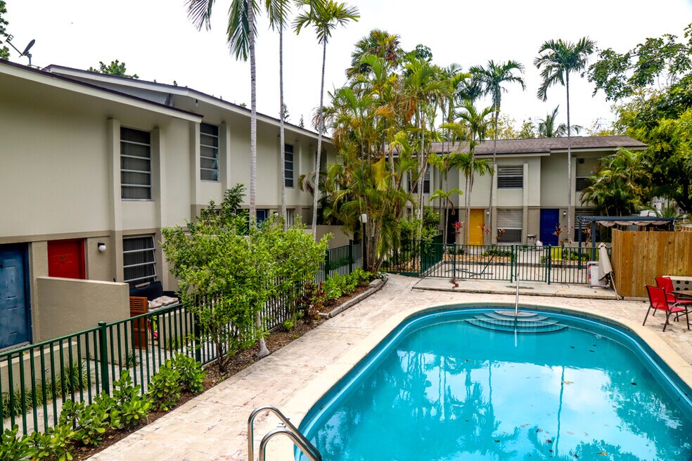 Hideaway in the Grove