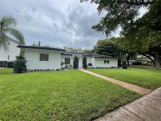 936 S Alhambra Cir, Coral Gables, FL 33146