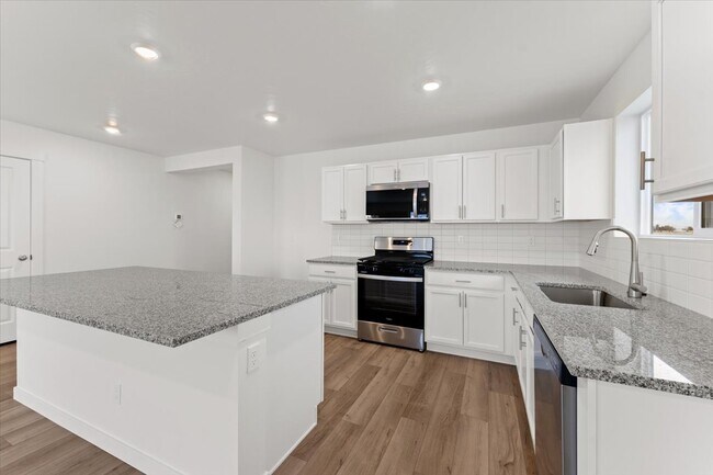 4445 E Briscoe Dr, Nampa, ID 83687 - photo 4