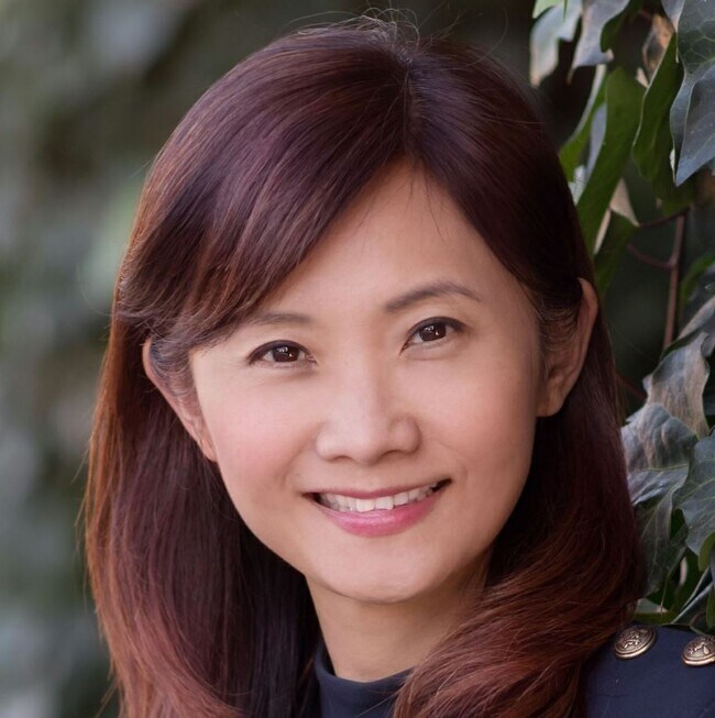 Vivian Lee