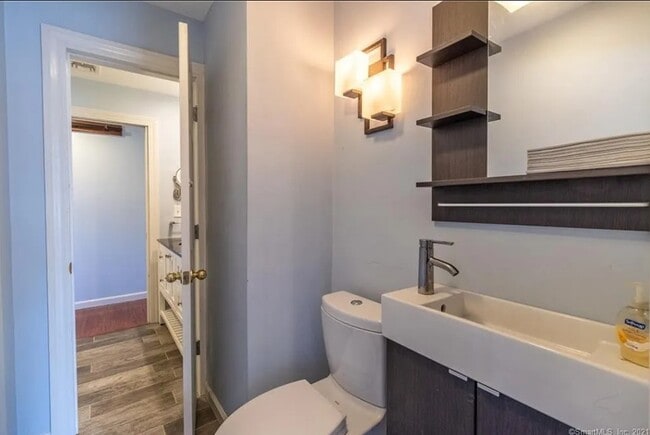 78 Marlborough St unit Suite 2, Portland, CT 06480 - photo 5