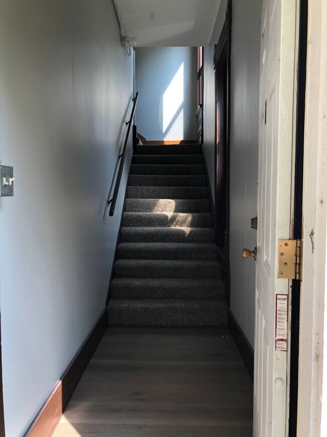 222 Ottawa St unit B, Leavenworth, KS 66048 - photo 5