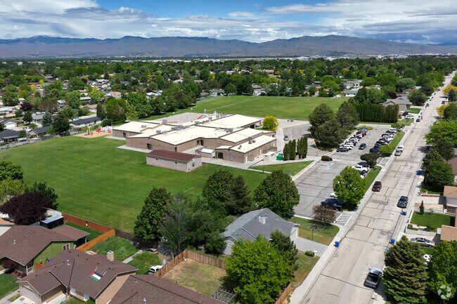 Aerial context Northeast at Silver Sage Elementary.