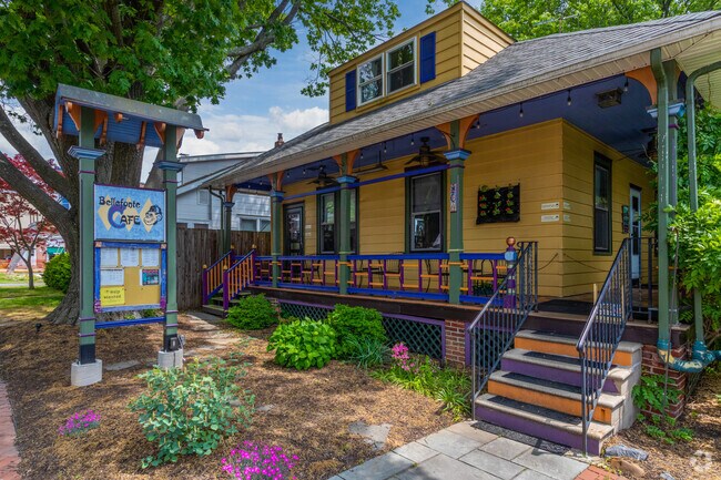 Enjoy a cozy weekend breakfast at Bellefonte Cafe in Bellefonte.